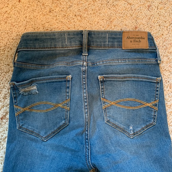 Abercrombie & Fitch High Rise Skinny Jeans - Picture 6 of 6